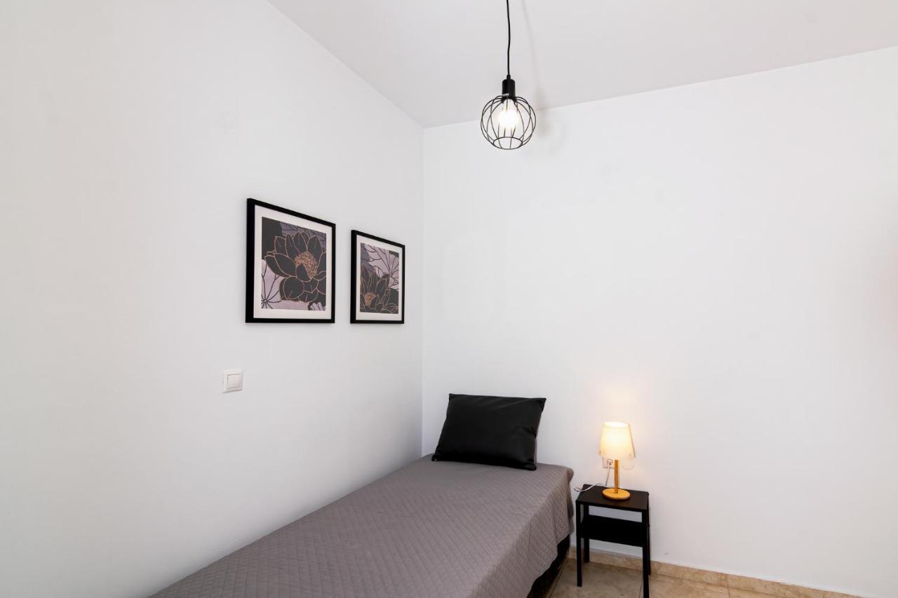 Bona'S Guest House Agia  Dış mekan fotoğraf